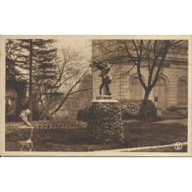 França - Montargis - Statue du Combat du Chien - 19.824