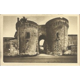 Cognac - Charente - Les Vieilles Tours 