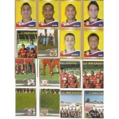 Lote com 60 figurinhas de futebol